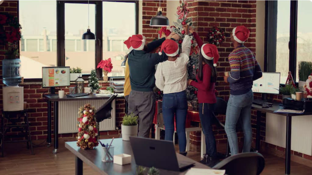 Expert Guide to Hiring a Reliable Christmas Light Installer in Norfolk for a Stunning Holiday Display